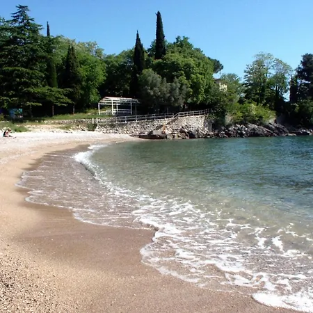 With A Parking Space Lovran, Opatija - 2352 Гостевой дом 2*