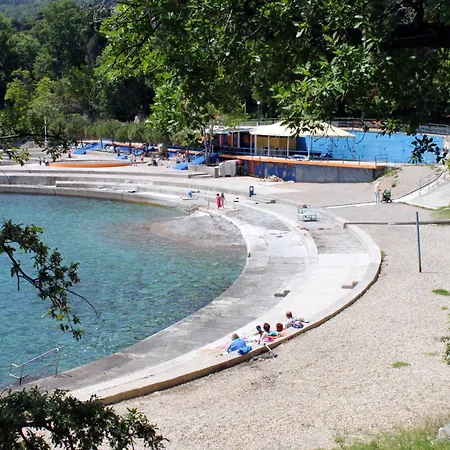 With A Parking Space Lovran, Opatija - 2352 Гостевой дом